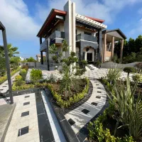 ویلاباغ ویو دار قیمت کل۱۶میلیاردسندپروانه پایانکار