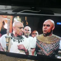 تلوزیون ال ای دی 32ایوا اصلی ژاپنی|تلویزیون و پروژکتور|شیراز, کوشک میدان|دیوار