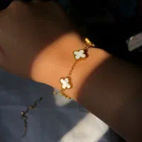 دستبند و گردنبند شبه طلا