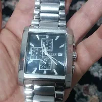 یک عدد ساعت مردانه ۱۲میلیون تومان