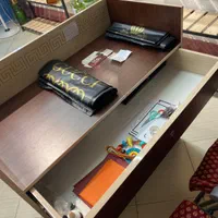 ۳ عدد استند نو، باکس و آینه لاینر دار ، میز کانتر|کتابخانه، شلف، قفسه‌های دیواری|شیراز, لب آب|دیوار