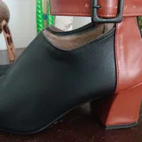 کفش طرح نیم بوت