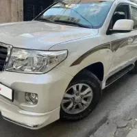 تویوتا لندکروز ۲۰۱۱