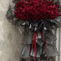 باکس و دسته گل رز هلندی و ایرانی زیر قیمت بازار گل