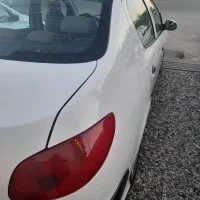 پژو ۲۰۶ صندوقدار v8 مدل ۱۳۹۵