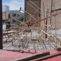 تعدادی قفسه فروشی