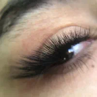 ارائه خدمات اکستنشن و لیفت ابرو|خدمات آرایشگری و زیبایی|فولادشهر, B2|دیوار