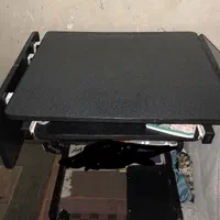 میز تحریر یا کامپیوتر تاشو چرخ دار