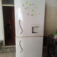 یک یخچال سونیا و یک اجاق گاز