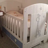 تخت کودک به همراه تشک و روتختی