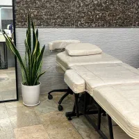 اجاره صندلی ناخن وکراتین وتخت مژه