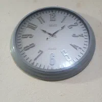 ساعت دیواری