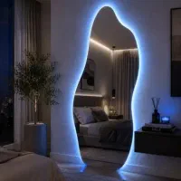 آینه دفرمه وقابدار