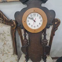 یک عدد ساعت تمیز