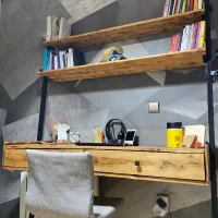 فروش میز تحریر و لوستر و تلویزیون