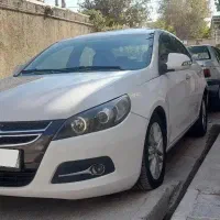 جک J5 اتوماتیک 1800cc، مدل ۱۳۹۳