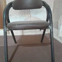 میز.صندلی.تلویزیون.دیجیتال