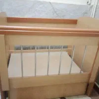 تخت کودک .تخت نوزاد .گهواره|تخت و صندلی بچه|تهران, شکوفه (عبدل آباد)|دیوار