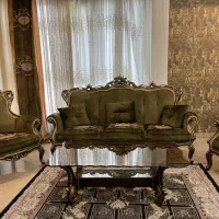 دکوراسیون کلاسیک لوکس ( مبل + فرش + آب‌نما )