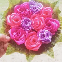 گل های مصنوعی با رنگ و طرح دلخواه|گل مصنوعی|ماسال, |دیوار