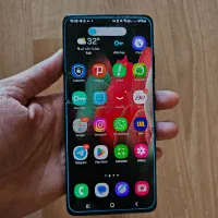 موبایل S21 ultra صفحه شکسته