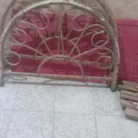 تخت یک نفره فلزی