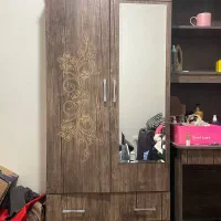 کمد چوبی