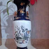 گلدان چینی کنارسالنی