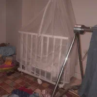 گهواره کنار مادر|تخت و صندلی بچه|پردیس, فاز ۲|دیوار