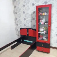 دوتا تخت بزرگسال و کمد ست