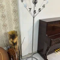 ساعت پایه دار