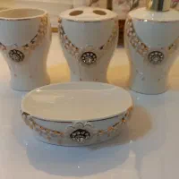 جا مایع و مسواک