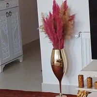 گلدان با گل پامپاس