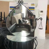 کنسول فرفورژه و آیینه|بوفه، ویترین، کنسول|رشت, معلم|دیوار