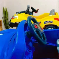 آرایشگاه تخصصی کودک محیط شاد و رنگی رنگی