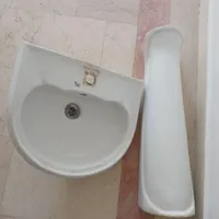 روشویی پایه دار
