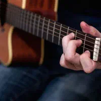 آموزش مقدماتی گیتار ( از صفر تا نواختن اولین آهنگ)