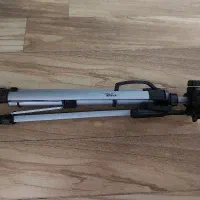 سه پایه دوربین Amazon basics