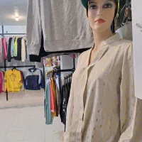 فروش مانکن، رگال، آویز