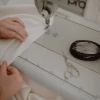 استخدام برشکار‌ و میان کار و خیاط راسته دوز