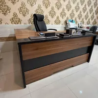میز مدیریت  وصندلی در حد نو