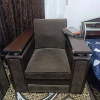 مبل قهوه ای به همراه میز|مبلمان خانگی و میز عسلی|رشت, سلیمانداراب|دیوار