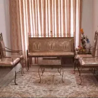 مبل نو همراه با چراغ خواب فقط ۷ تومان