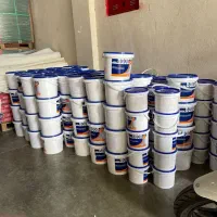 چسب خمیری کفپوش 8000 AMK در اندازه 4 و 10 کیلویی|مصالح و تجهیزات ساختمان|تهران, شهران جنوبی|دیوار