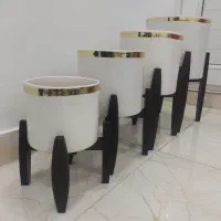 استند گل و گلدان