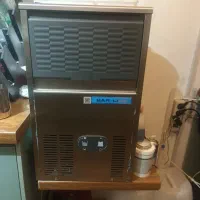 تجهیزات کافه.یخساز.کابینت.بلندر وغیره|کافیشاپ و رستوران|فردیس, منظریه|دیوار