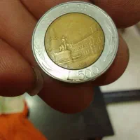 پولهای قدیمی فروشی.
