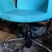 یک عدد صندلی جیک دار سالم