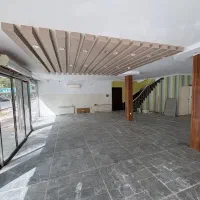 اجاره ۳۴۰ متر مغازه تجاری بر خیابان اصلی