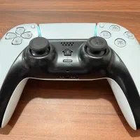 دسته. PS4. T28